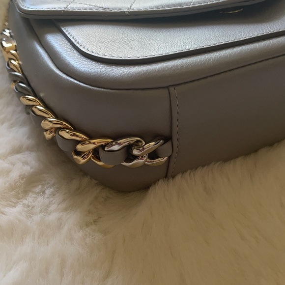 Chanel quilted lambskin leather handbag - Picture 4 of 13